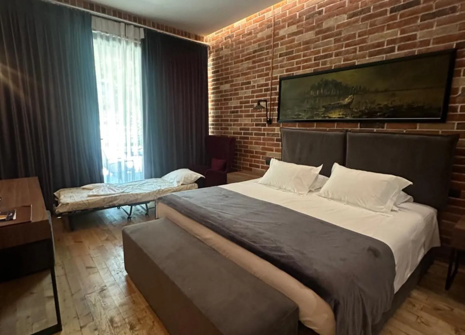 Rozafa Fish City Hotel Labinot i Poshtëm