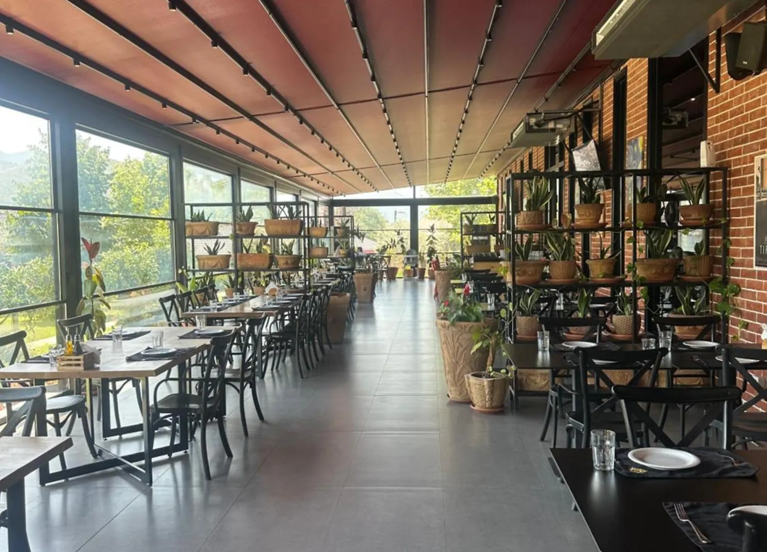 Rozafa Fish City Hotel Labinot i Poshtëm