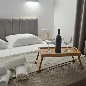 https://bllok-scandi-apartments.hotels-in-tirana.com